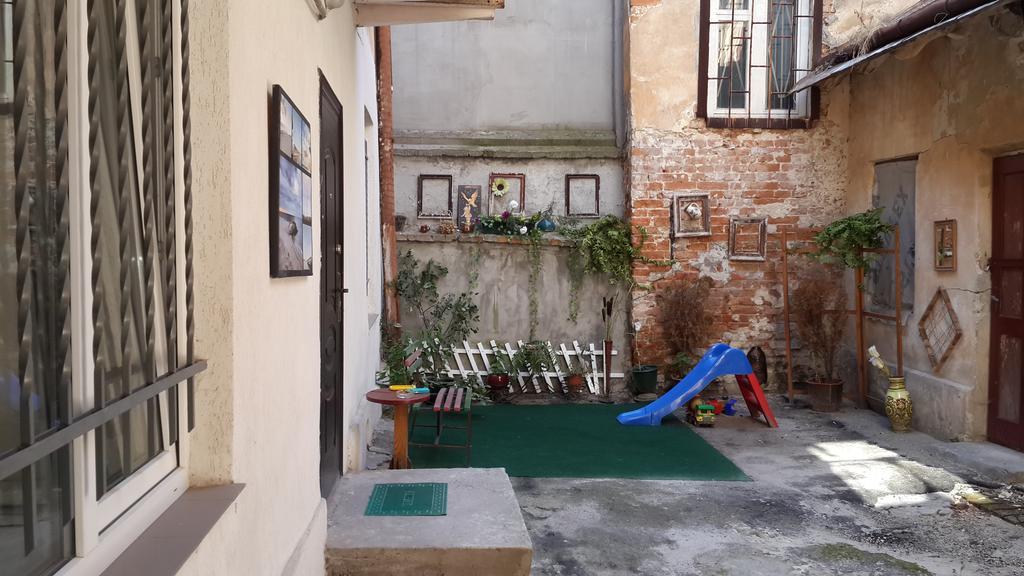 Apartments Leopolli Near Opera House Λβιβ Εξωτερικό φωτογραφία